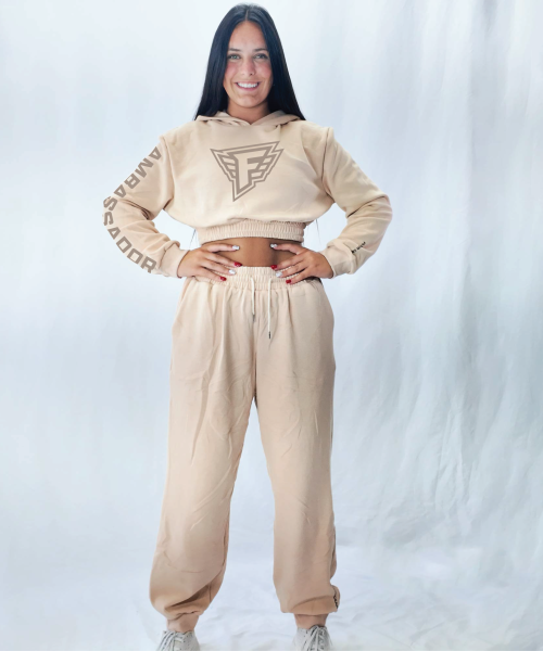 Tan Ambassador Set